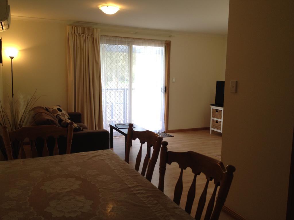 Millicent Lakeside Caravan Park Hotel Exterior photo